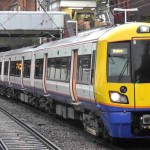 Non caricate l’iPhone nei treni di Londra, potreste essere arrestati