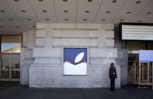 Apple inizia a preparare il Bill Graham Civic Auditorium