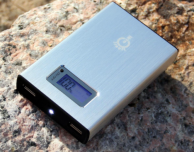 Caricatore esterno Intocircuit da 11.200 mAh in offerta da 49,99€ a 17,99€
