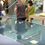 Apple installa tavolini touch-sensitive in due Apple Store