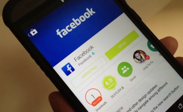 Troppi dipendenti Facebook usano l’iPhone: arriva l’obbligo di passare ad Android!