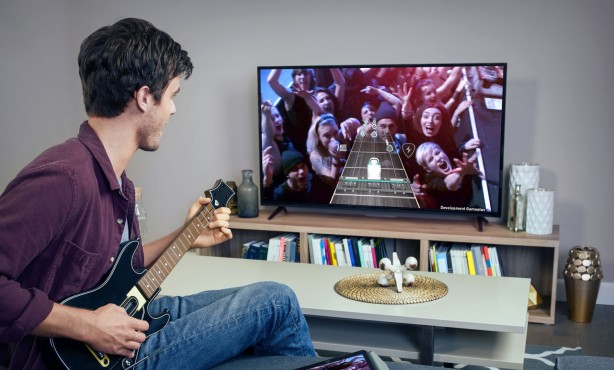 Guitar Hero Live approda su Apple TV, ma serve il guitar controller!