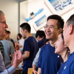Tim Cook parla di tasse: “Le accuse ad Apple? Solo stronzate politiche…”