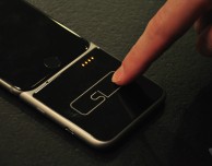 La batteria esterna che sembra un’estensione dell’iPhone – CES 2016