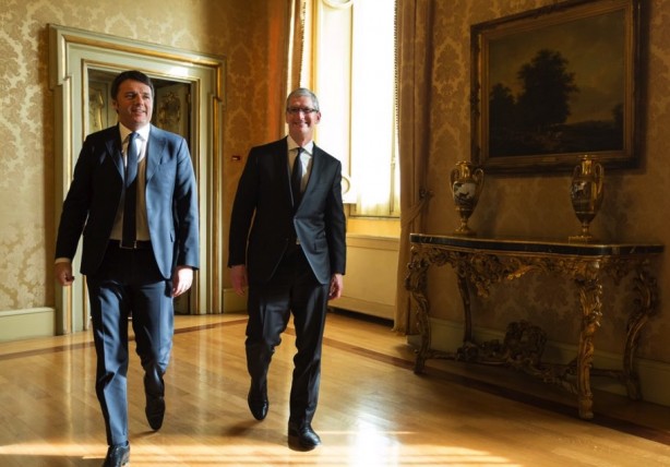 Tim Cook in Italia: incontra Renzi e il Papa [AGGIORNATO]