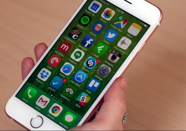 iOS 9.3 permetterà di bloccare il layout della schermata home e di sapere se il datore di lavoro ci sta “spiando”