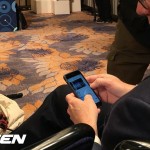 Eric Schmidt di Google usa un… iPhone!