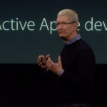 Tim Cook sul caso FBI durante il keynote: “Lo dobbiamo ai nostri clienti”