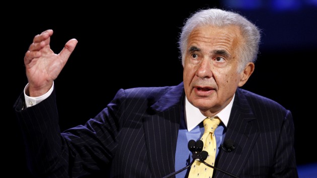 UNITED STATES - OCTOBER 11: Carl Icahn, a billionaire investor, speaks during the World Business Forum in New York, U.S., on Thursday, Oct. 11, 2007. Icahn said he was concerned that stocks may be reaching a peak, as risks to the U.S. economy remain after the Federal Reserve's Sept. 18 rate cut. (Photo by Chip East/Bloomberg via Getty Images)