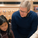 Gli adolescenti continuano a scegliere Apple