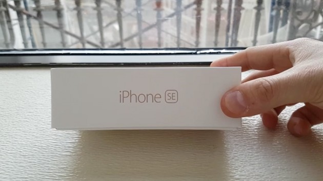 iPhone SE: il nostro unboxing – VIDEO