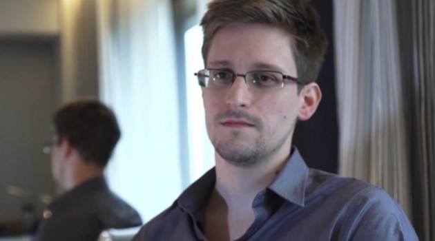 16739-13772-Edward-Snowden-l