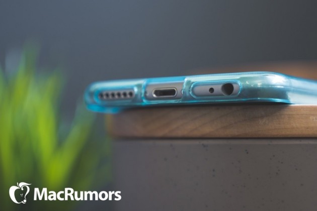 iphone7casebottom-800x533