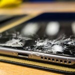Cina: iPhone distrutti per protestare contro il governo USA