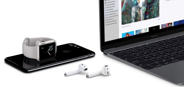 Apple presenta gli auricolari wireless AirPods (e nuove cuffie Beats)