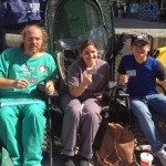 Apple “consola” le persone in fila con un buono regalo da 100€