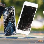 Maltrattiamo il vecchio iPhone per giustificare il nuovo acquisto