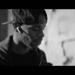 Lo spot “Passeggiando” dedicato alle AirPods arriva anche in Italia