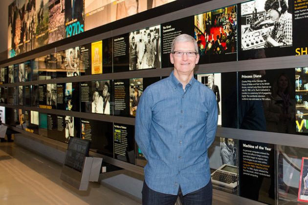Tim Cook vince il Newseum 2017 Free Expression Award