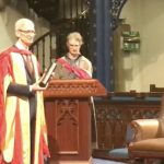 Tim Cook agli studendi della Glasgow University: “Non scegliete un lavoro solo per i soldi”