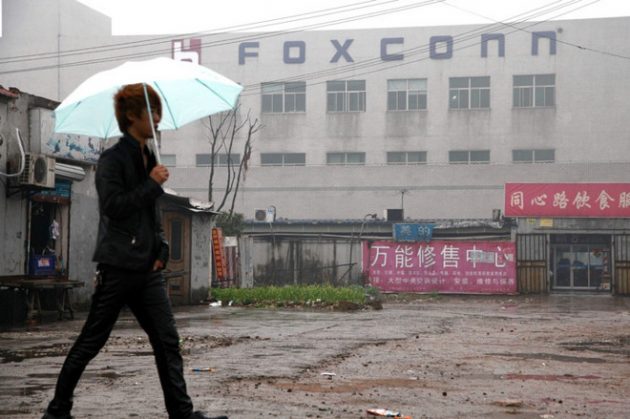 I dipendenti vanno via, Foxconn cerca 18.000 nuovi lavoratori