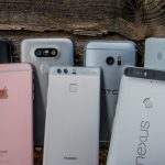 Gli italiani navigano sempre più su smartphone e app