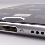 E’ già tempo di una porta USB-C su iPhone 8?