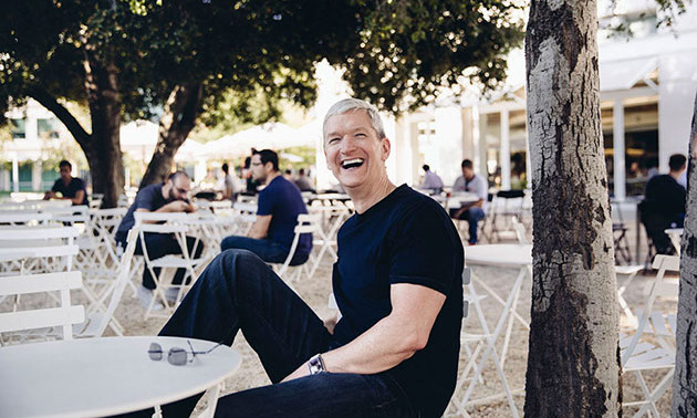 Apple e altre 52 aziende USA supportano la causa di uno studente transgender