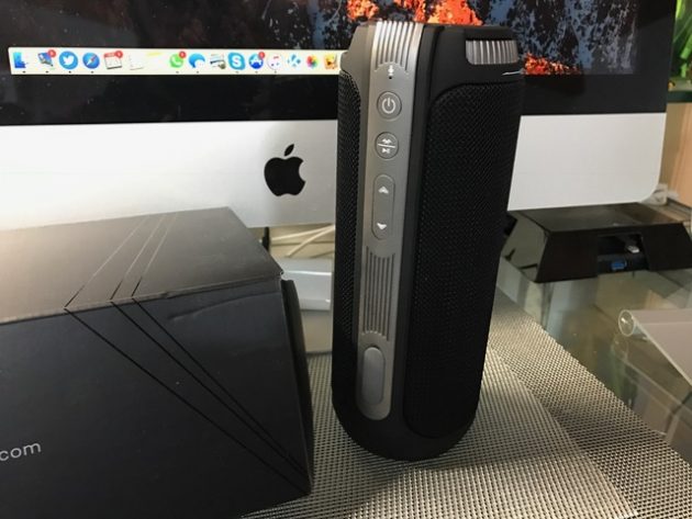 TaoTronics SK11, uno speaker wireless di design con vivavoce integrato