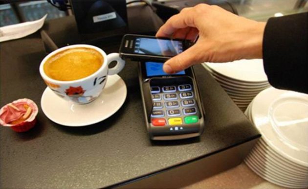Pagamenti digitali, aumentano le transazioni via smartphone