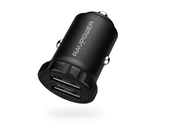 Caricatore da auto RAVPower con 2 porte USB, ora a meno di 8€!