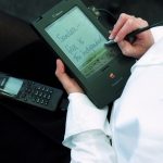 Apple Newton compie 25 anni: flop o apripista della nuova Apple?