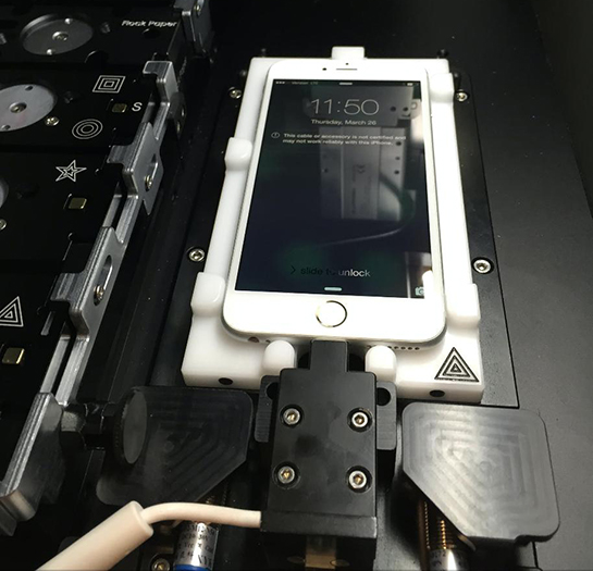 Apple apre alla riparazione “ufficiale” degli iPhone presso alcuni centri autorizzati
