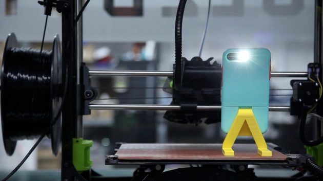 Otterbox consente a tutti di creare accessori uniVERSE stampati in 3D