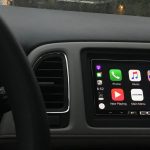 USA, oltre la metà degli utenti è interessata a CarPlay