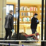 Rapina con scooter all’Apple Store Regent Street di Londra