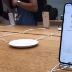 Rubati 300 iPhone X da un furgone UPS, e intanto in coda…