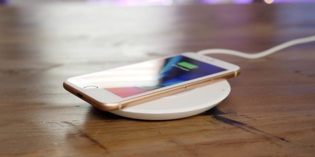 L’alimentatore wireless da 7.5W aumenta solo di poco la velocità di ricarica su iPhone
