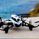Parrot Mambo FVP, il minidrone per chi vuole iniziare [VIDEO]