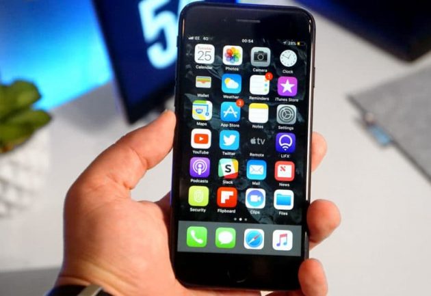 Samsung continuerà a produrre i display OLED per iPhone anche nel 2018 – Rumor