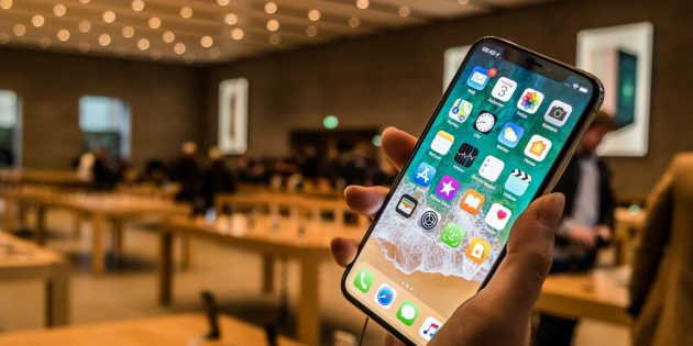 Digitimes: “Apple potrebbe lanciare un solo iPhone OLED nel 2018”