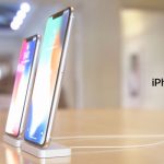 Il prossimo iPhone OLED con risoluzione 1242 x 2688, dual SIM e colore gold?