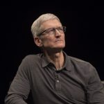 Visita a sorpresa di Tim Cook in un Apple Store di Toronto