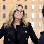 Tim Cook celebra la Giornata internazionale della donna