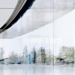 Ancora infortuni all’Apple Park per colpa delle grandi vetrate, Apple corre ai ripari con degli adesivi