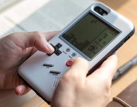 La custodia che trasforma l’iPhone in un Game Boy!