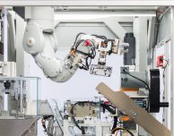 Ecco Daisy, il nuovo robot Apple che smonta gli iPhone per il riciclo