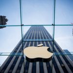 Analista di Bloomberg si scusa: “Apple, mi dispiace averti criticato. Hai vinto”