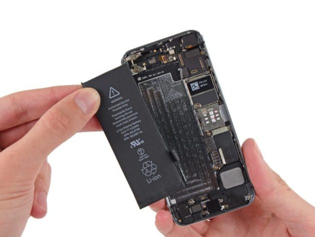 Apple potrebbe chiedere di riparare l’iPhone prima di sostituire la batteria
