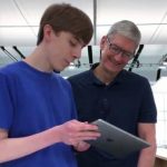 WWDC 18: Tim Cook incontra gli studenti vincitori delle borse di studio